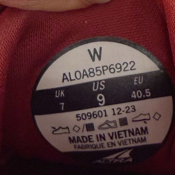 Altra Time 5 Trail Running Vibram Sneakers Size 9 - Picture 4 of 6